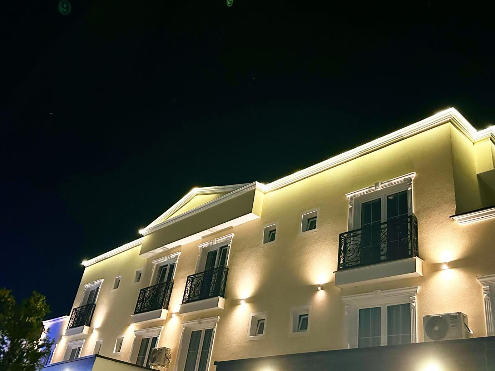 Hotel Europa Prishtina Pristina Esterno foto