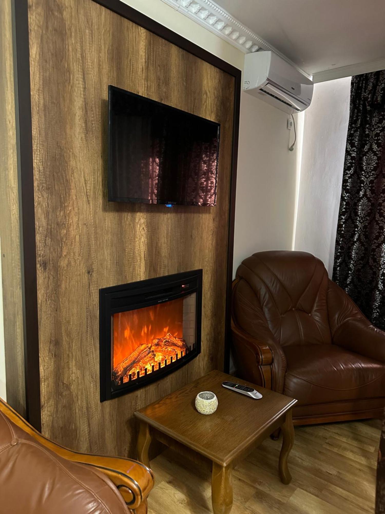 Hotel Europa Prishtina Pristina Esterno foto