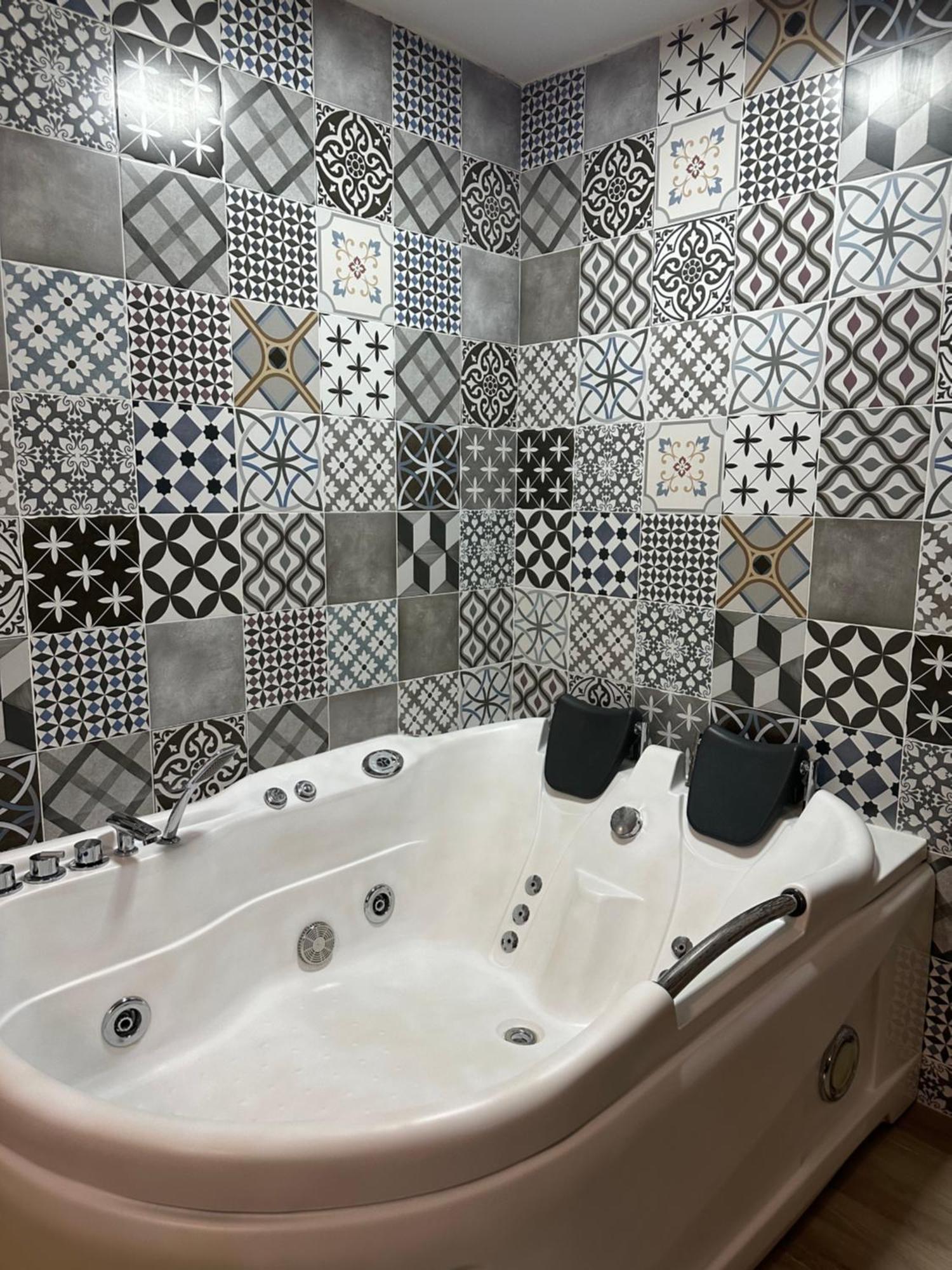 Hotel Europa Prishtina Pristina Esterno foto