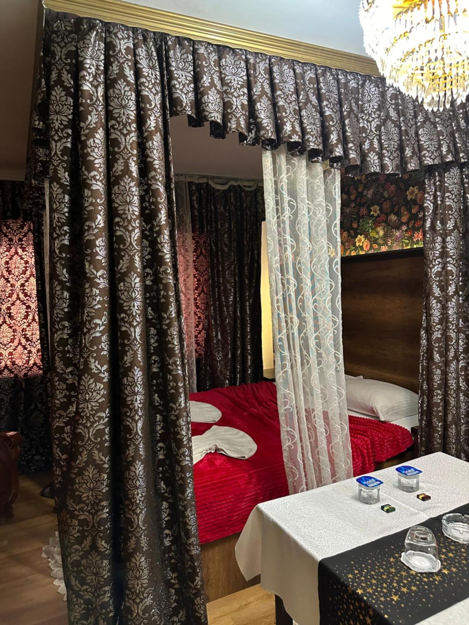 Hotel Europa Prishtina Pristina Esterno foto